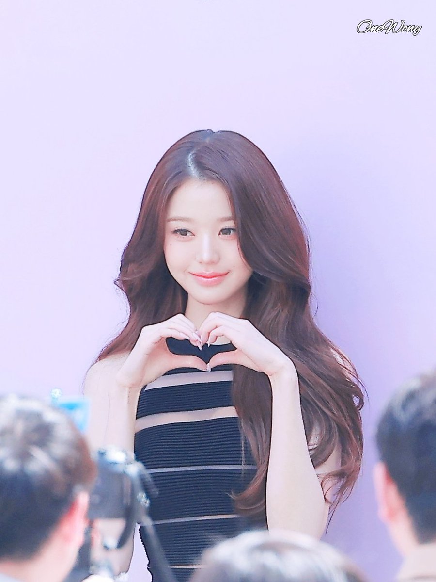260424

#IVE #아이브 #원영 #장원영 #ウォニョン #WONYOUNG #JANGWONYOUNG