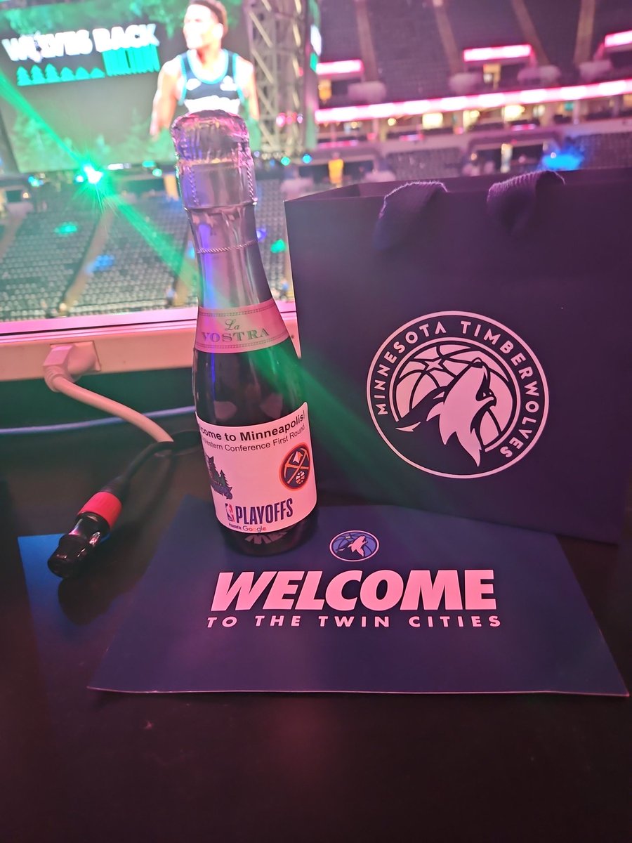 Koznuggets's tweet photo. Well thankyou @Timberwolves https://t.co/f2k1hxG3mw