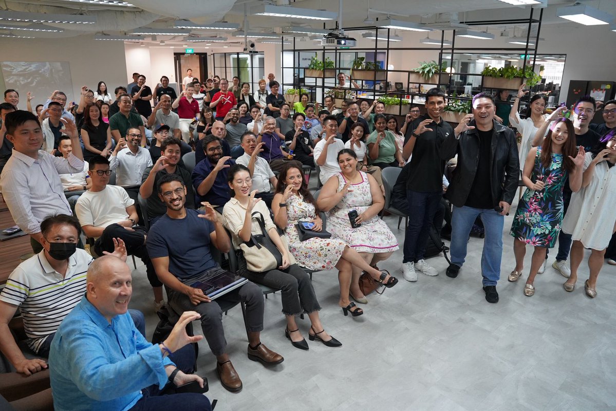 OpenClaw Singapore 🦞 tweet media