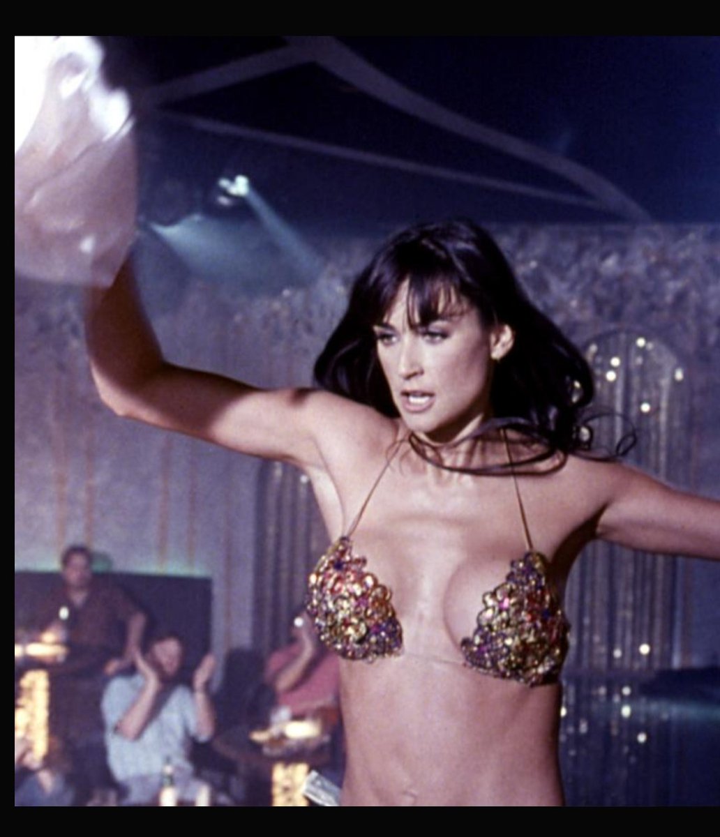 DannieD2112's tweet image. Serious honest question.. who did it better? 😜 I always thought Elizabeth Berkley did but then there's Salma🔥
#hot #dancers #movies