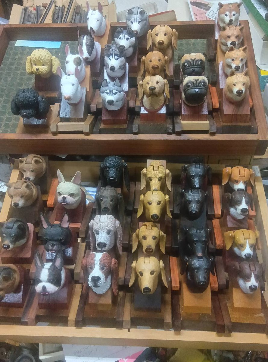 CraftKibori's tweet photo. ご無沙汰です。
新商品の開発を進めておりました。
パクパクアニマルシリーズ（正式名称未定）。
ロッキングチェアのようにゆらゆら揺れてパクパクします🐶 https://t.co/VbEo49M92i