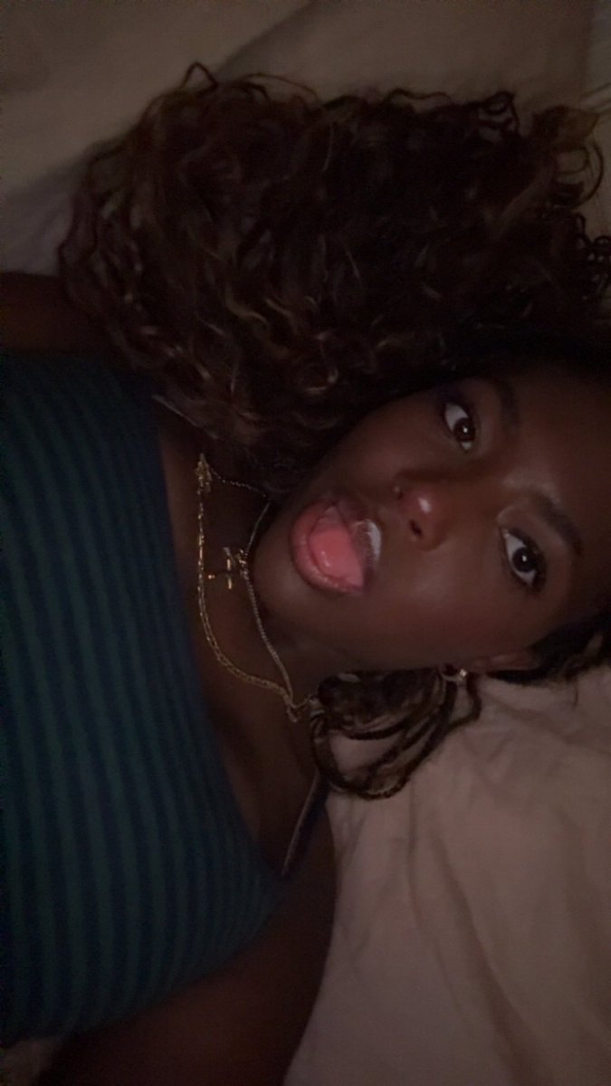 zoe t cloud & t hiedeman fc🙂‍↕️ tweet media