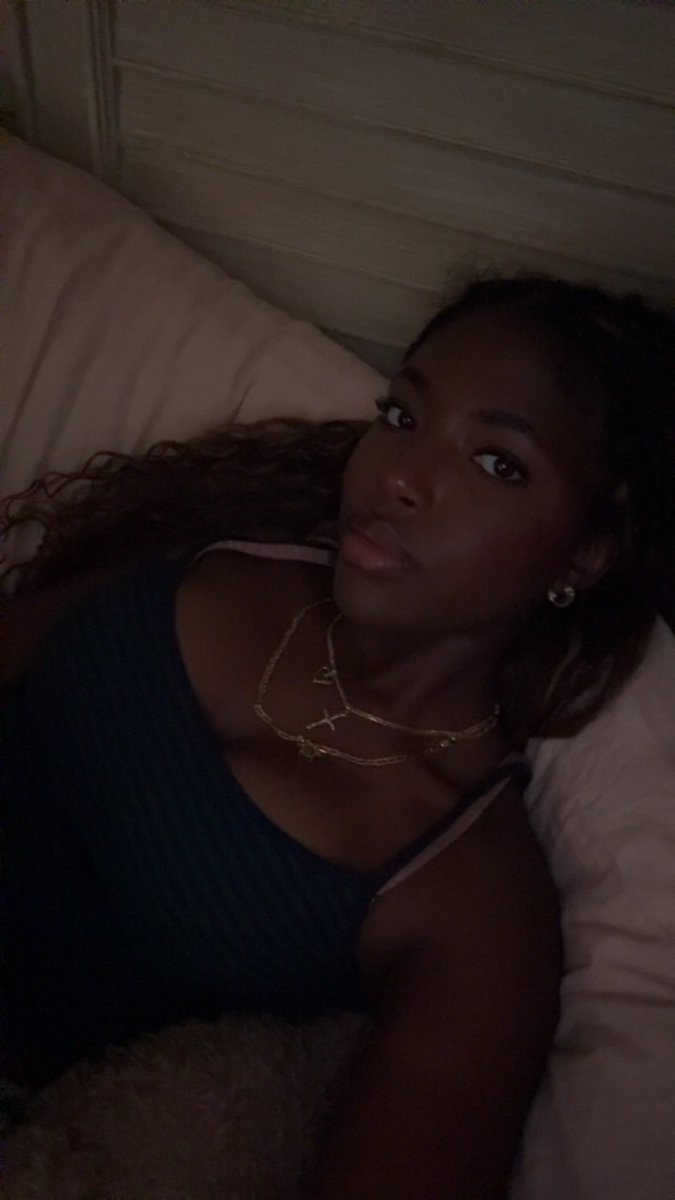 zoe t cloud & t hiedeman fc🙂‍↕️ tweet media