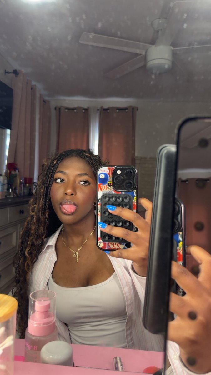 zoe t cloud & t hiedeman fc🙂‍↕️ tweet media