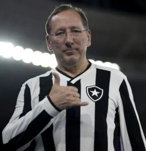 Noite de Copa tweet media