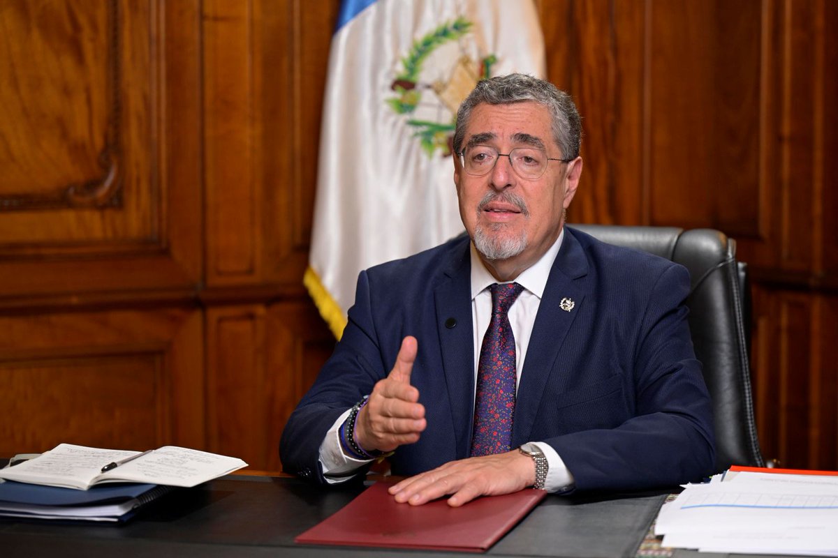 VicenteCarrera_'s tweet photo. Pues costa que se me viene a la mente: Jimmy Morales y Giammattei desobedecieron  a la @CC_Guatemala, varias veces. https://t.co/R3n9K1S3jc