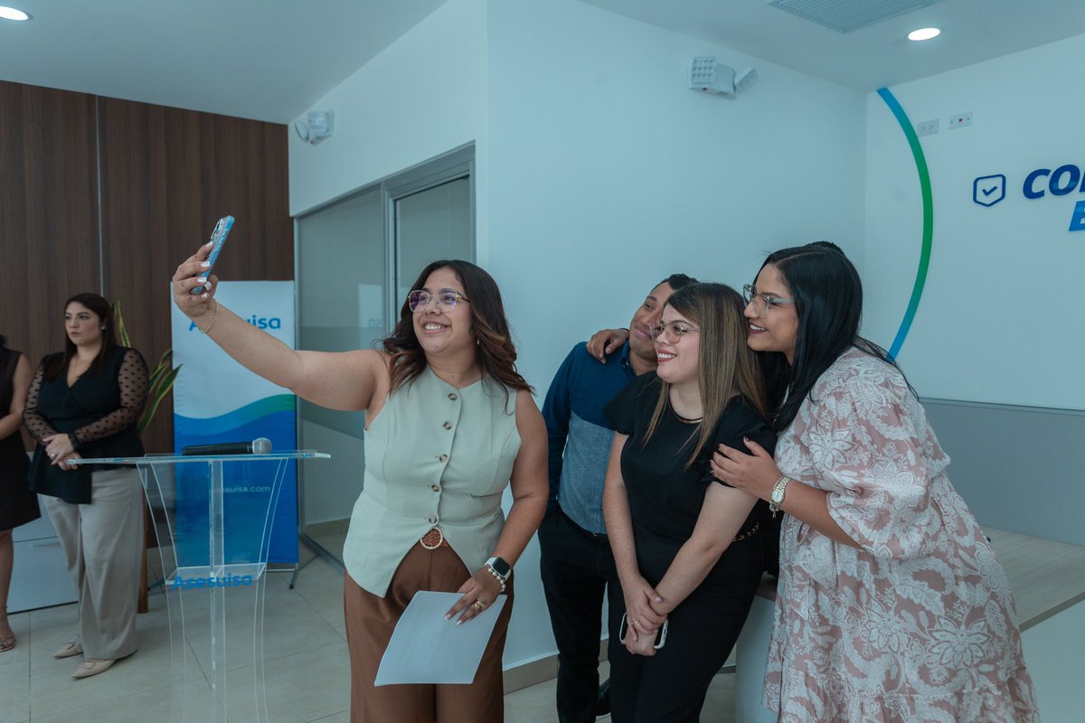 Asesuisa tweet media