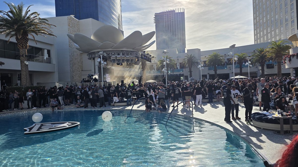 _Murf's tweet image. It's a beautiful new day Raider Nation!!!
#RaiderNation