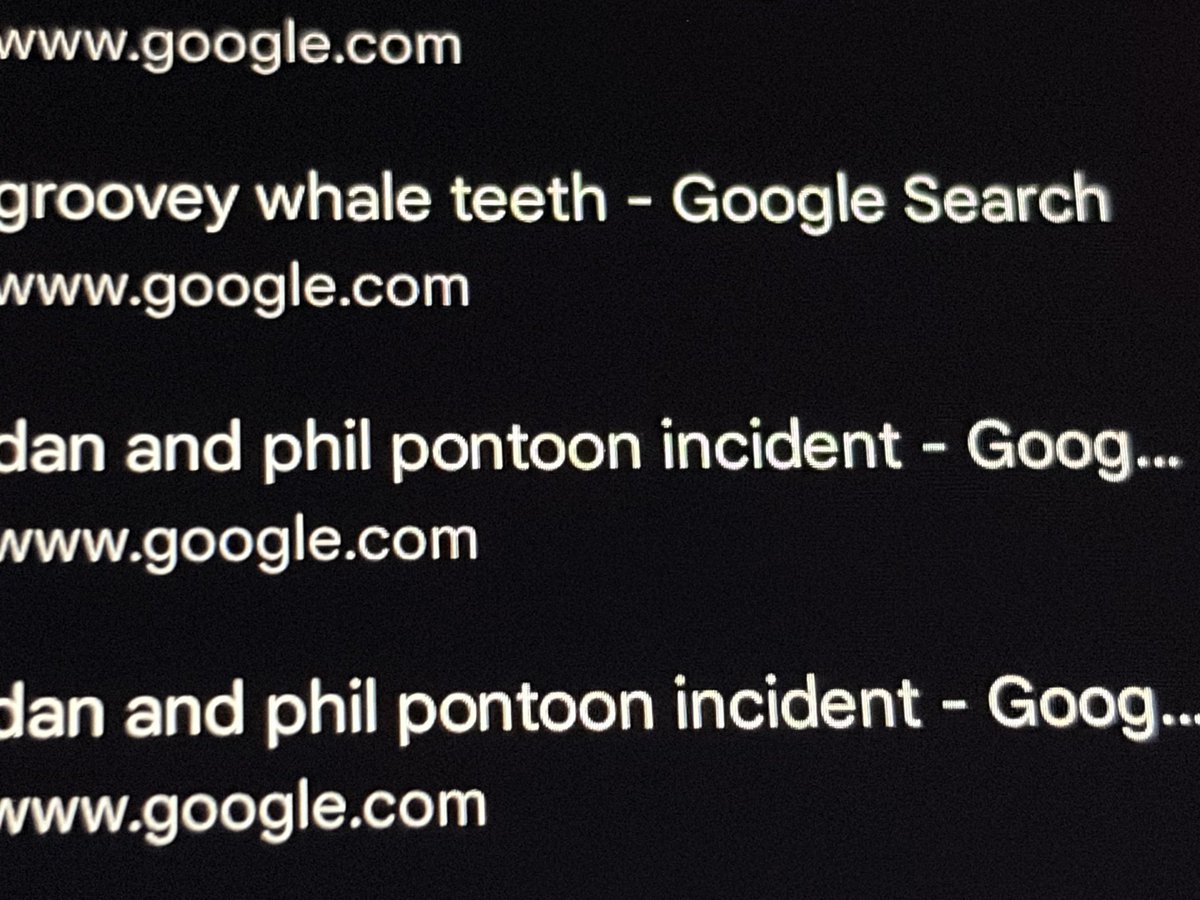 m0thman420's tweet image. made so many references to my bf that I found this in his search history…. oops 😭
#phantwt #phan #danandphil #pontoon