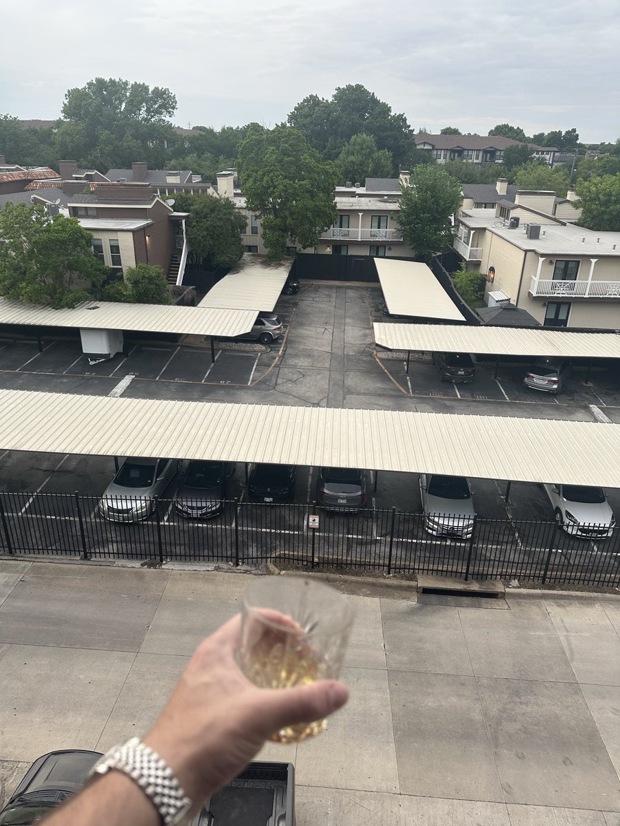 Chet_Bets's tweet image. Looking out over the pasture. Bags packed, apartment cleaned, hat on, flight booked, and sweet Macallan 12 to take the pain away. I will not be sober for the next 96 hours. #nantucket #send #bender #thegoodlife @BigSnakeBlake_J @Tucker__Hammond