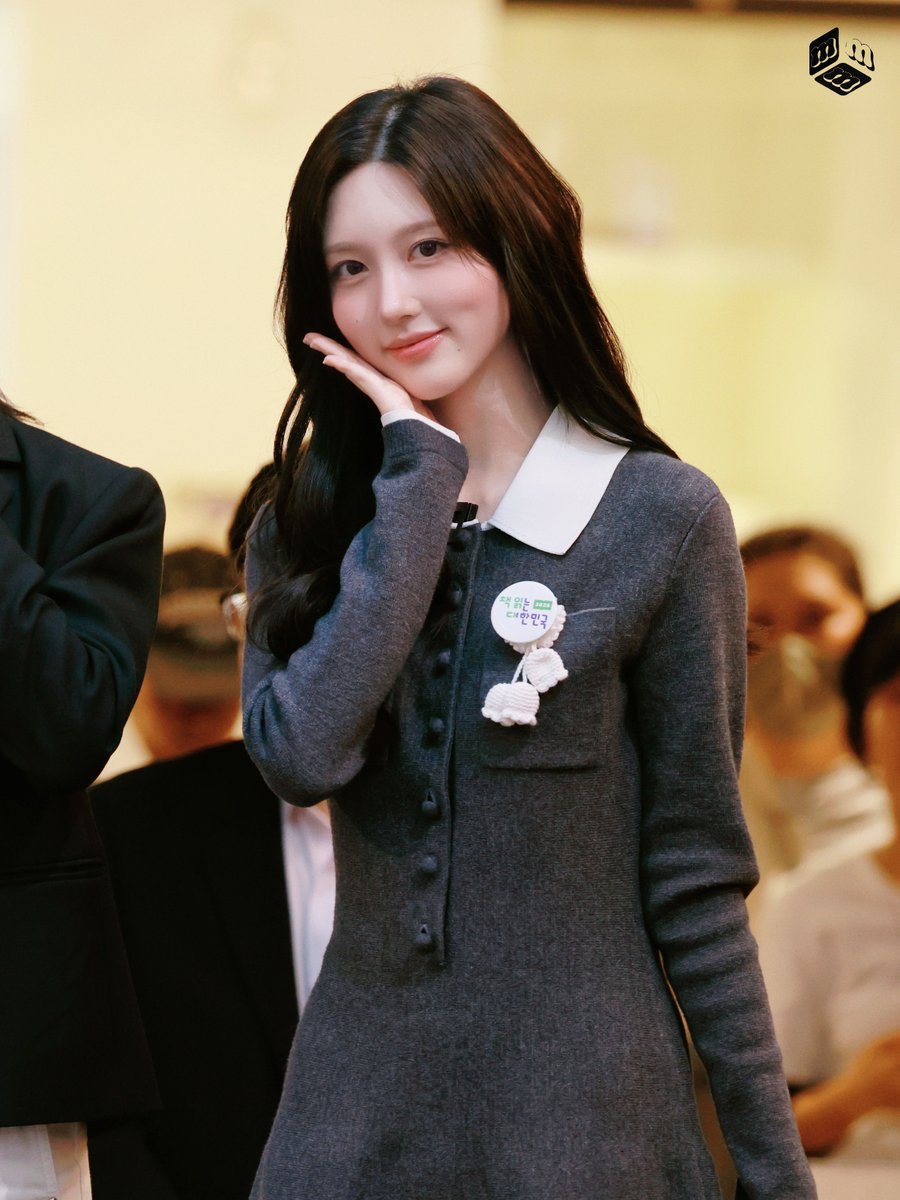 __MMM___ tweet media