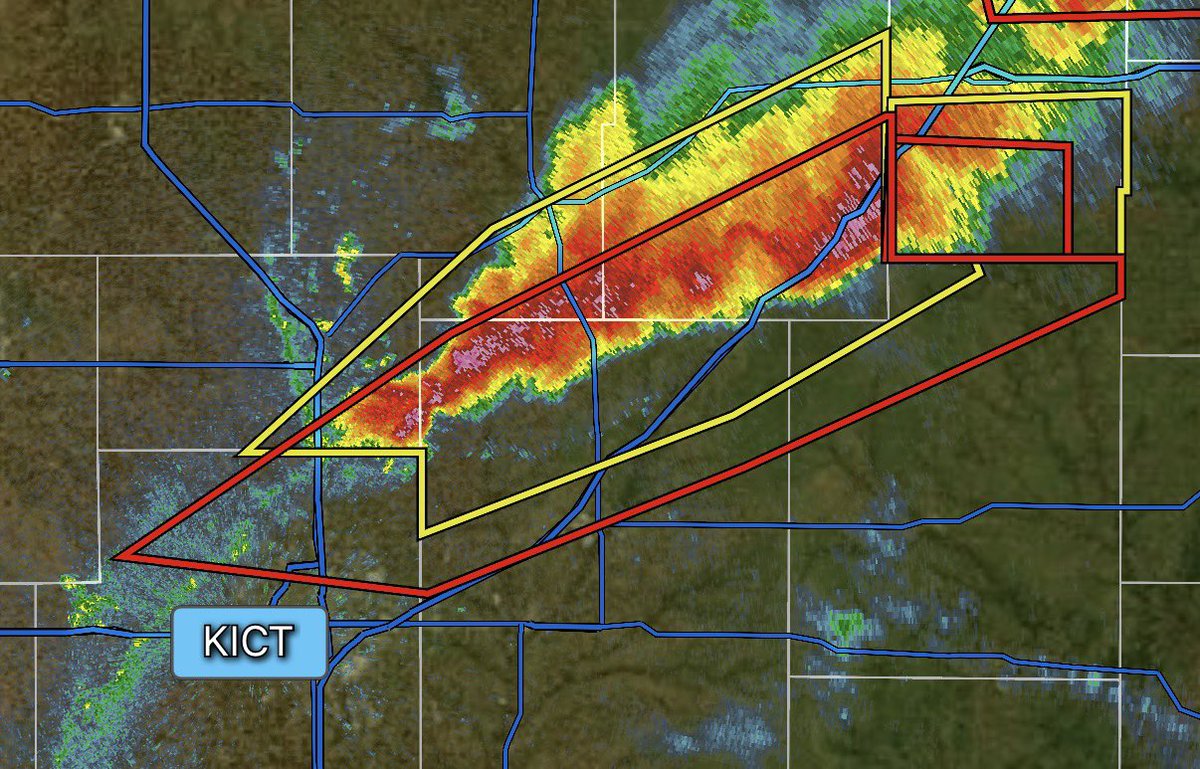 Lincoln_Wx's tweet photo. Canada Passes Revolutionary Tornado-Warning Capabilities to Kansas https://t.co/6h5K7bUJqe