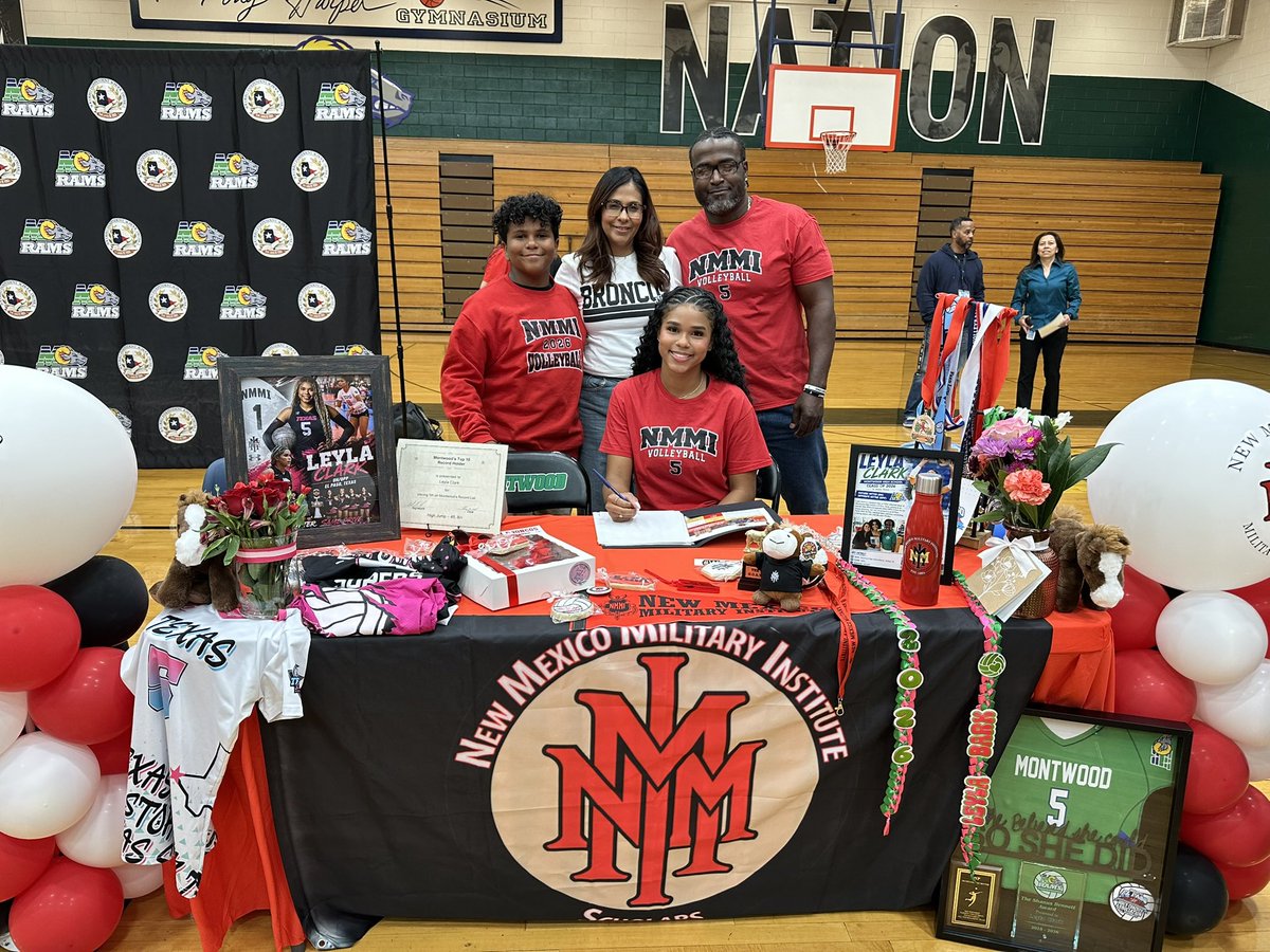 MHS Volleyball 25 tweet media
