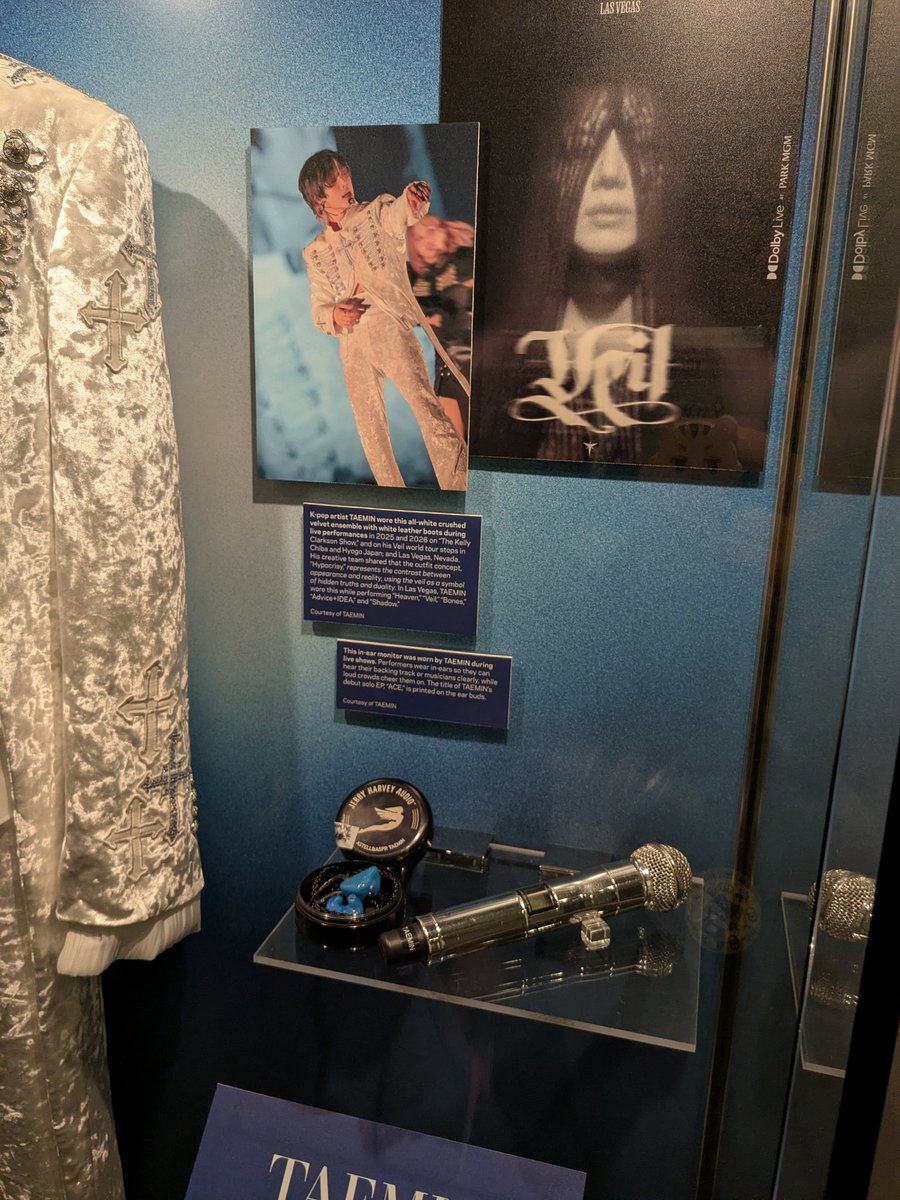 はっ…!!!てむちゃんの衣装出てる時にロス行くじゃん!!!!😳と気付いたので、親戚にお願いして連れて行ってもらいました😇 もう本当に、てむちゃんとんでもないところに飾られているんだなと改めて思いましたよ…すごいよ…😭