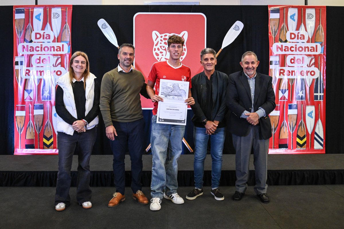 MunicipioTigre's tweet image. En el marco del #DíaNacionalDelRemero, reconocimos en el Honorable Concejo Deliberante (#HCD) a nuestros clubes de remo y a sus respectivos deportistas destacados. ¡Felicitaciones a todos y todas!

#TigreEsMiVida