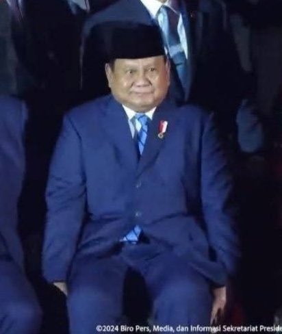“Buset bau banget, siapa ini yg kentut woy???”

Gw bilek: