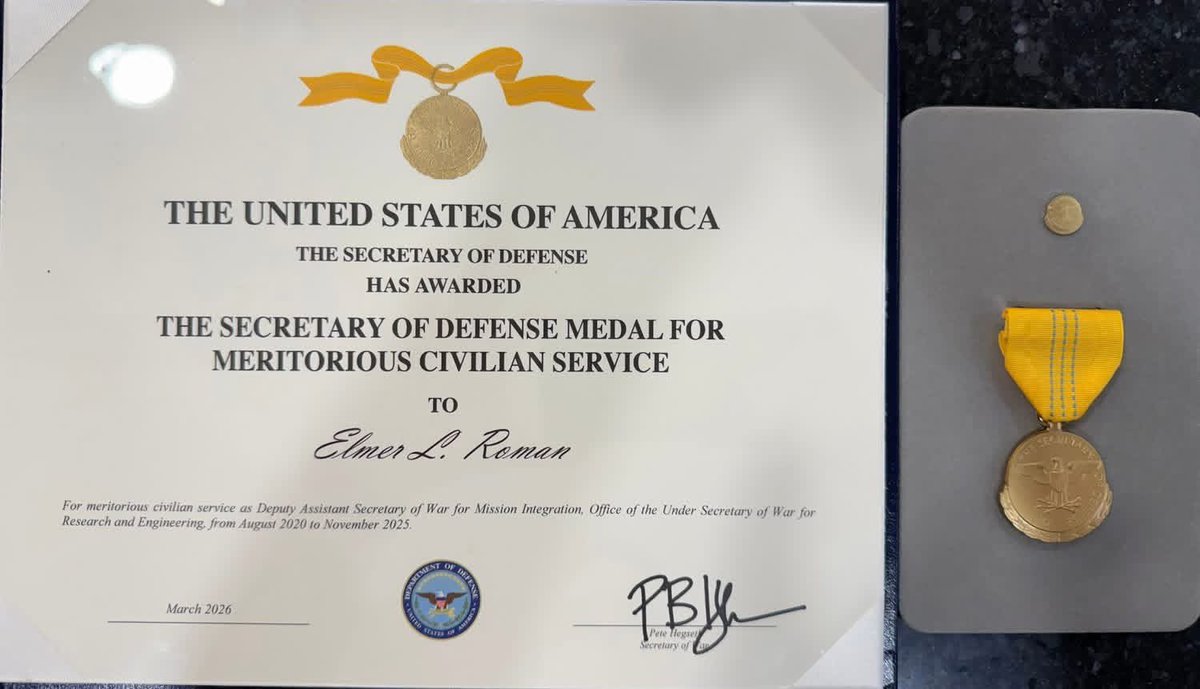 Elmer Roman tweet media