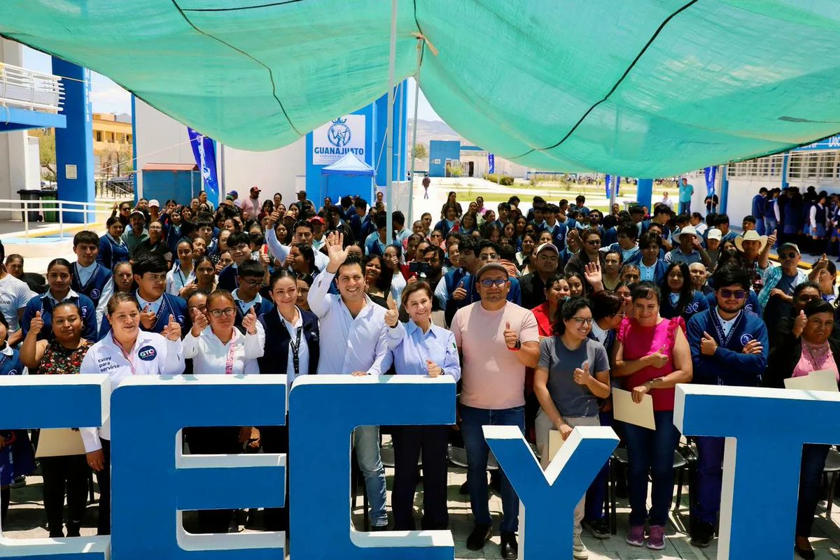 contexto_nn's tweet photo. ¡Histórico! Celebra CECyTEG 1er. Graduación de Caminemos Juntos en Doctor Mora
https://t.co/oMkPpfz0yQ https://t.co/Yh29FR2vBV
