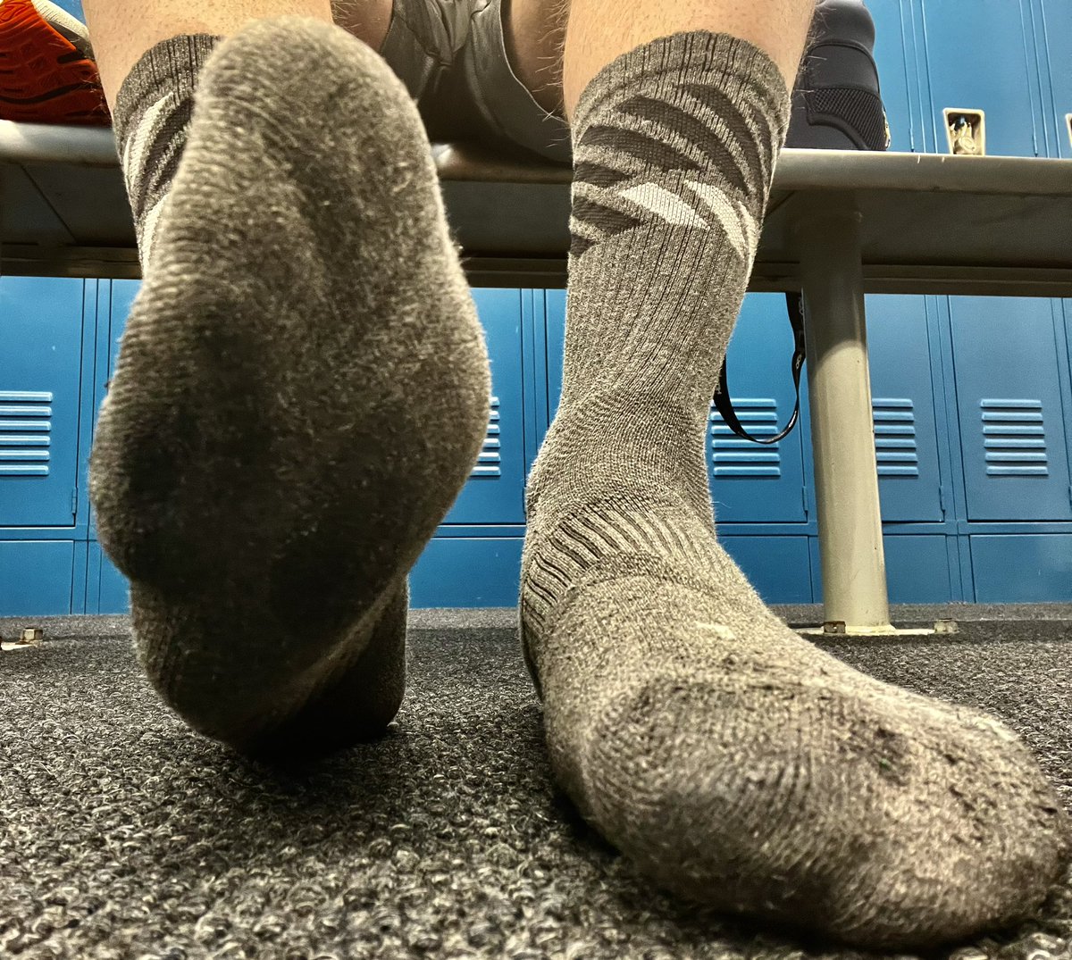 $erve White Findoms tweet media