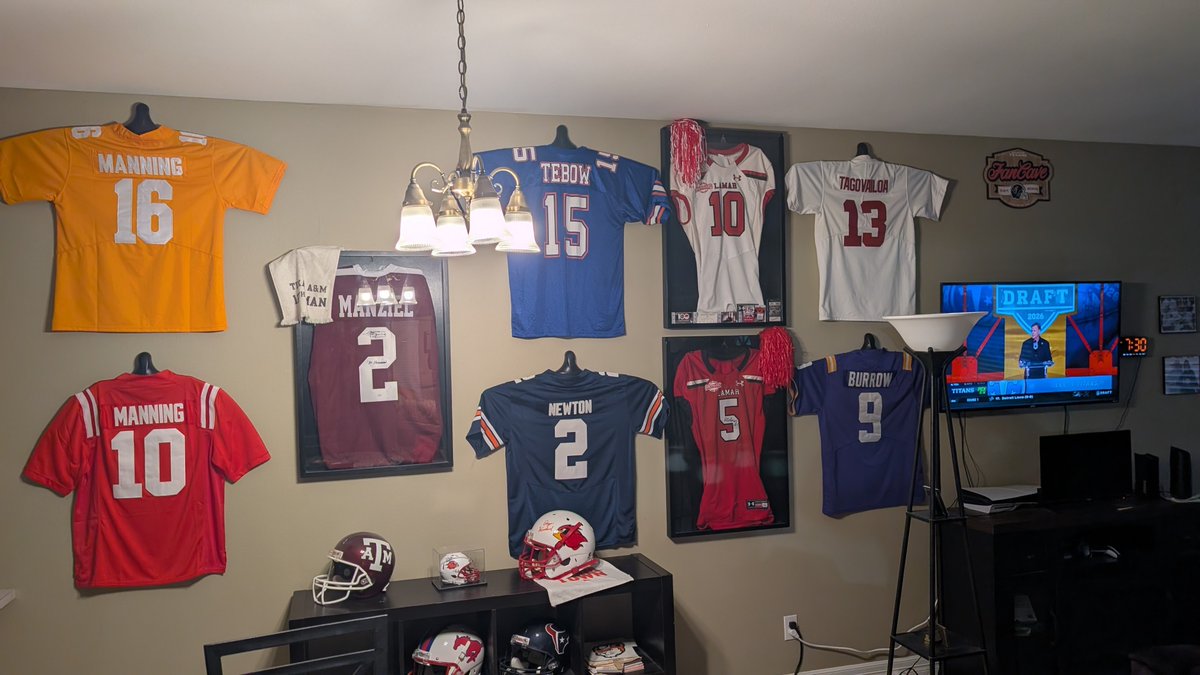robertobutler's tweet image. I've changed my mind.... again.  #SECLegends #Mancave