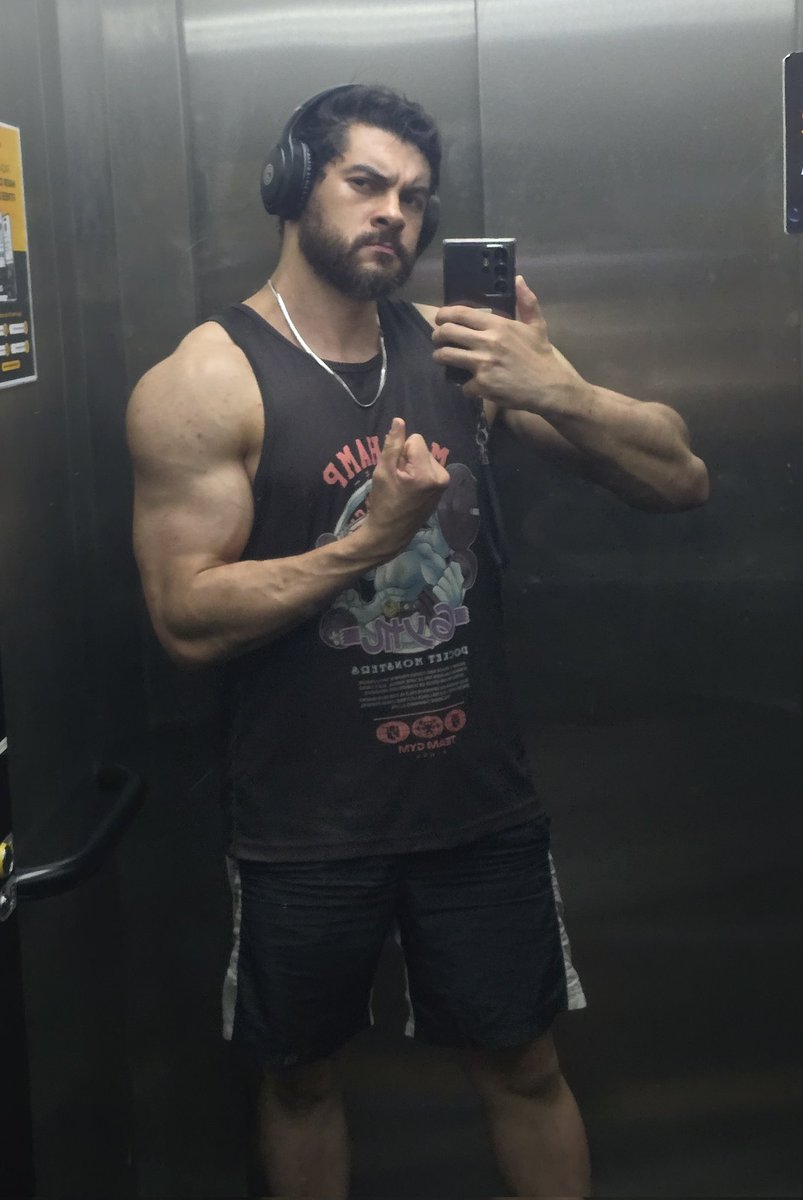 André GabS tweet media