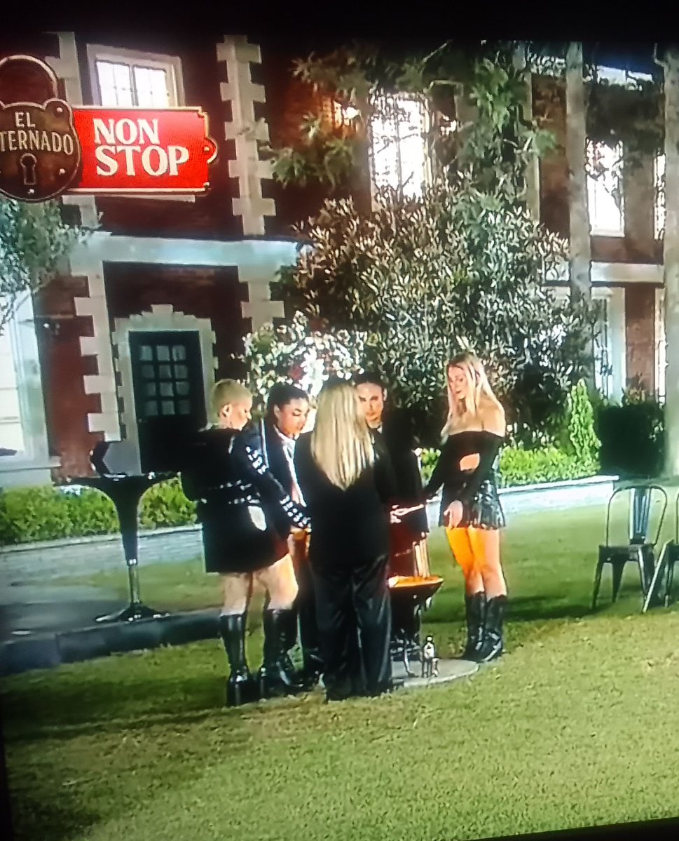 LAS BRUJITAS DE #ElInternado <a href="/Mega/">Mega</a> 
Aguante  <a href="/FuriaScaglione/">Furia scaglione</a> ,ARENITA,AKEMI, BLU y AGUS 
🔥🧹🔥🧹🔥🧹🔥🧹🔥🧹