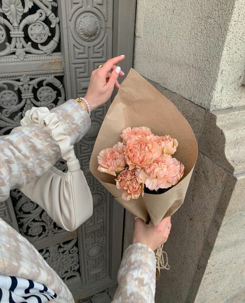 etherealdior's tweet photo. today will be a happy day 💗 https://t.co/05asY03Iy6