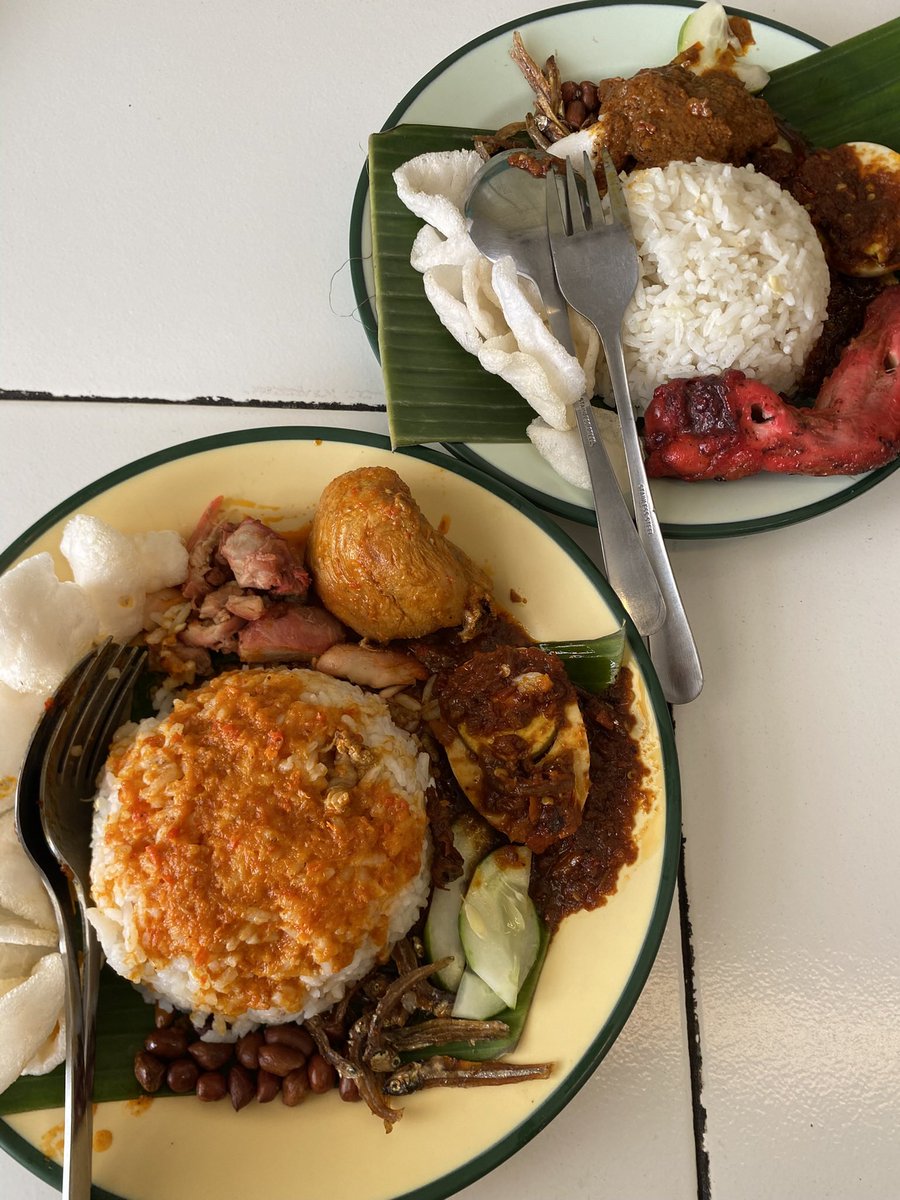 sarapan dulu ges🍽️
sapa yg suka nasi lemak juga??? cung☝🏻