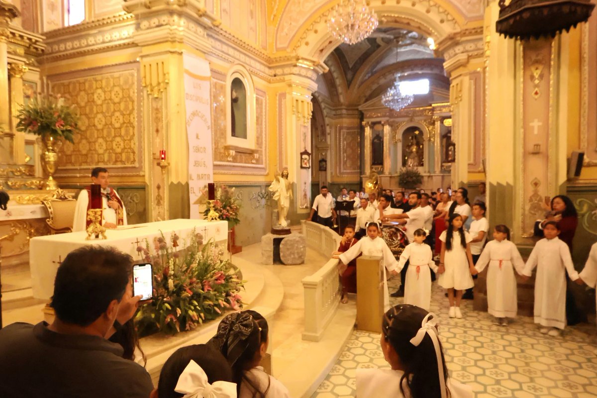 contexto_nn's tweet photo. Comienzan Celebraciones al Santo Patrono Nuestro Padre Jesús, y con ello damos la bienvenida a paisanos, turistas y dobladenses, a celebrar Manuel Doblado ¡En Grande!
https://t.co/EafxepXf78 https://t.co/omyUbmluSC