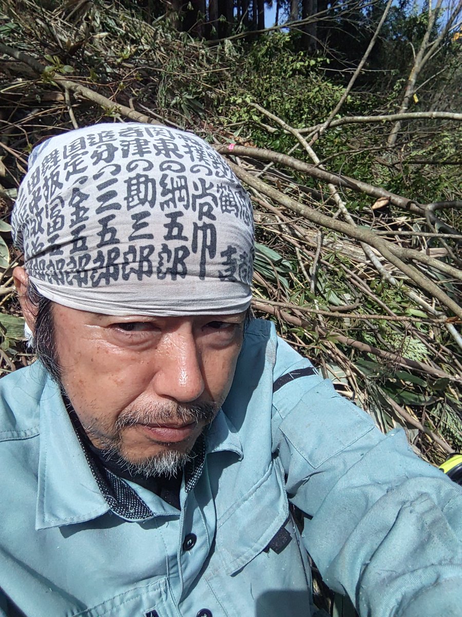 W.C.カラス tweet media