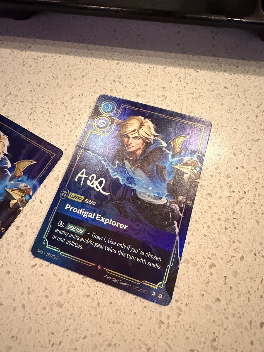 SummonersWkly's tweet photo. Btw we got @AlanzqTFT to sign the Ezreal stuff for giveaways!! 🥳🥳🥳 #riftbound ##RQatlanta https://t.co/uI5DQGsSm6