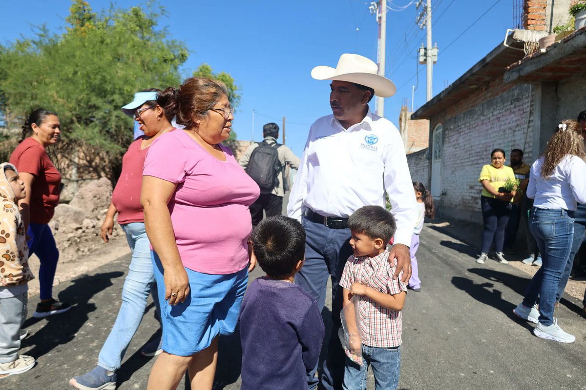 contexto_nn's tweet photo. Municipio mantiene servicio especial a la población
https://t.co/beMvJYHNWb https://t.co/f0eXV9AYl2