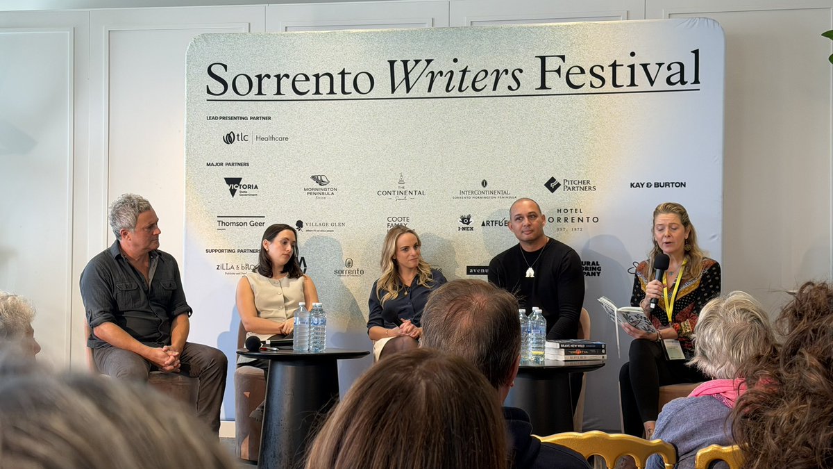 marrow's tweet photo. At the #SorrentoWritersFestival. Panel on Social media at present. https://t.co/inPSEY1rkl