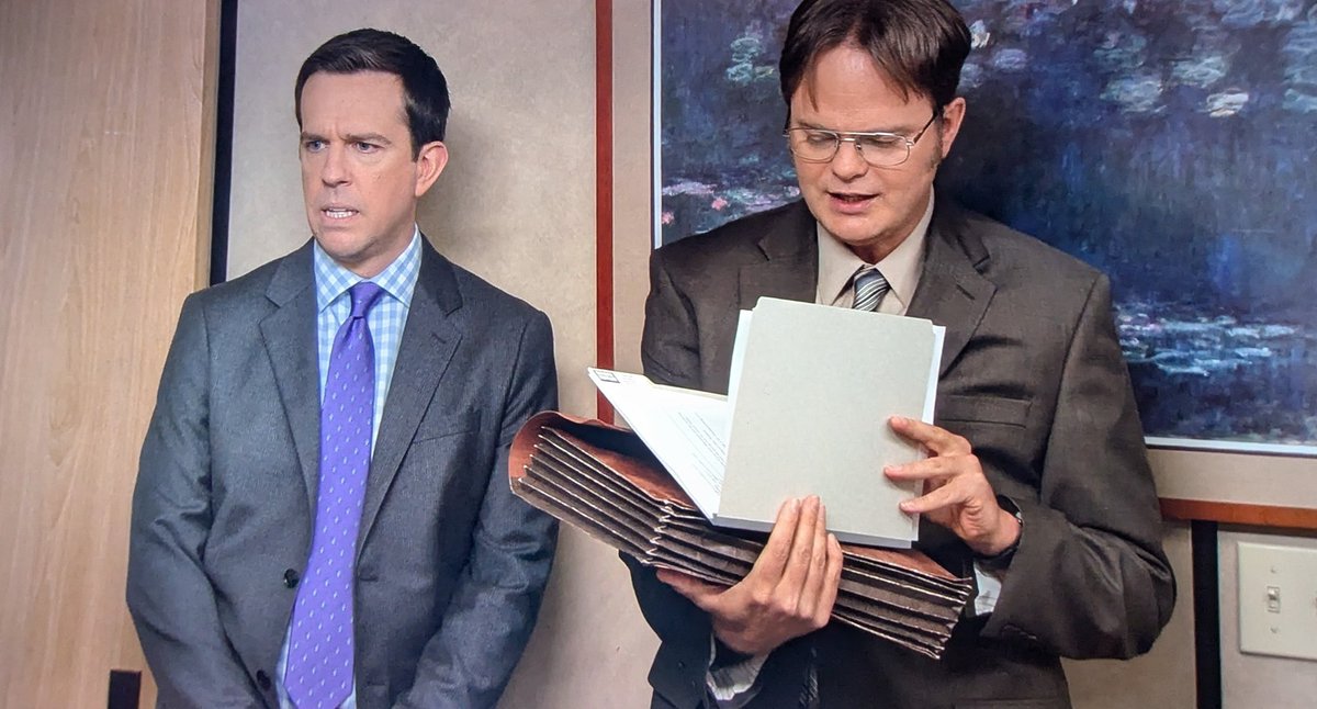 SapienAssassin's tweet image. He eats his yogurt like he's punishing it for disappointing him.

-Daniel Chun
#amwriting 😖😂🤣 #screenwriting