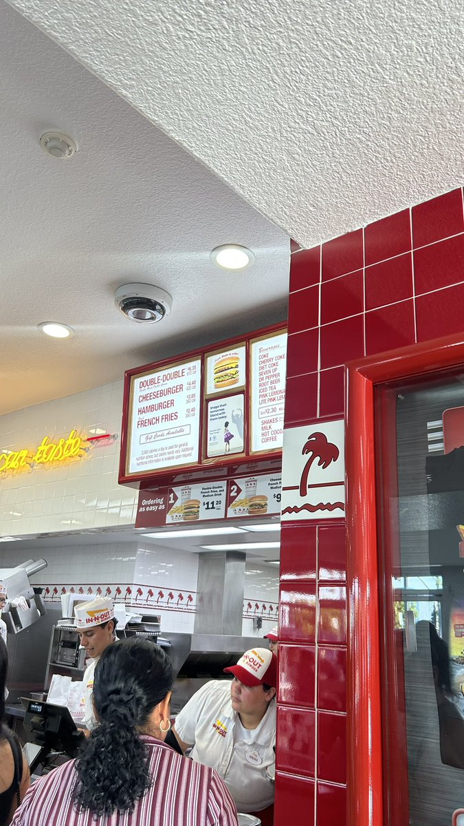 ex- sasa ୭ ᵎᵎ 🧁 tweet media