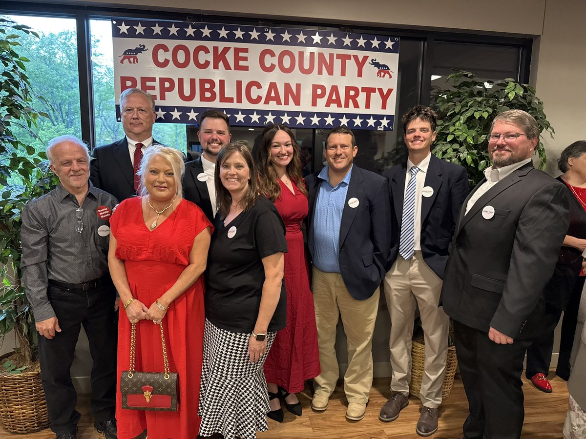 KDCodyTN's tweet photo. Tonight, I was grateful to sponsor and speak at the @CockeCountyGOP Dinner.

The chance to talk with so many conservatives about my candidacy was wonderful. I'll make sure to stand for them, and for you in Nashville. 🇺🇸
#voteKennyCody2026 #EnergyAndEffort https://t.co/AjxDhz3DDM