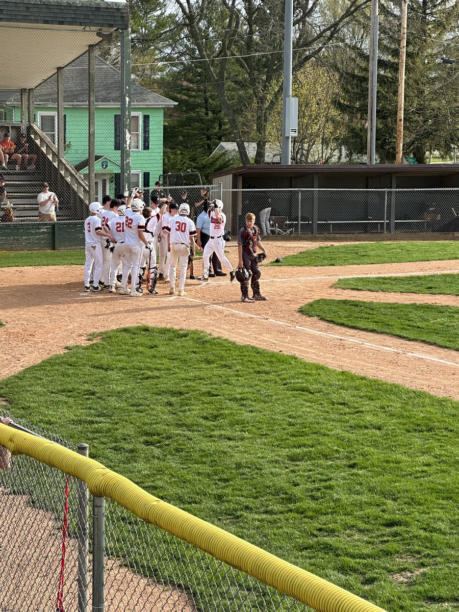 Dodgeville Diamond Club tweet media