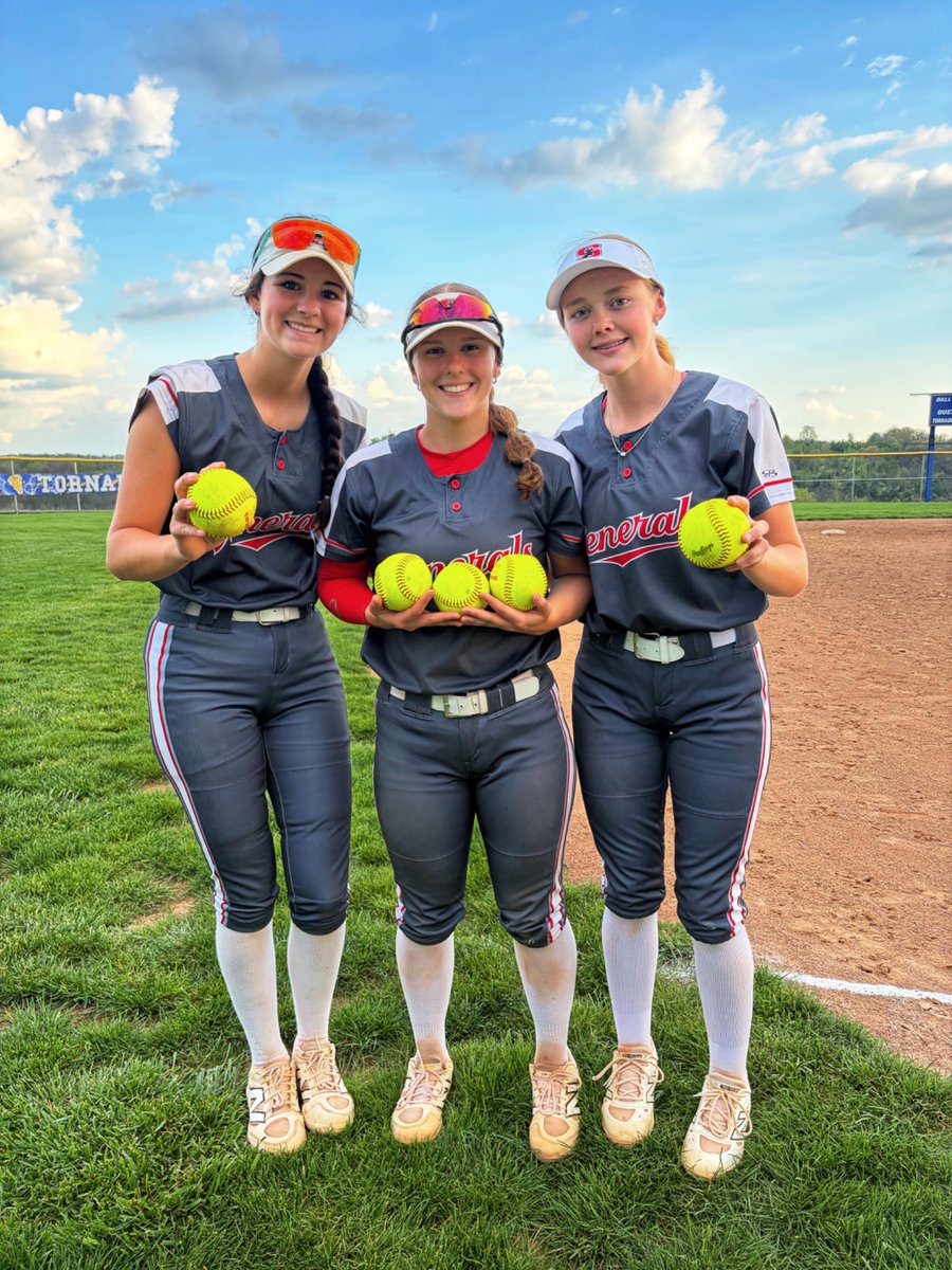 shsladygenerals's tweet photo. BOMBS AWAY!!🥎🥎🥎🥎🥎

5 DINGER night for the Lady Generals with 14-5 win over West M!🥎🥎🥎🥎🥎

Avery Hall with 🥎🥎🥎
Hayley Clifton and Riley Nicley each with one.🥎🥎 https://t.co/NGbs71BtCu