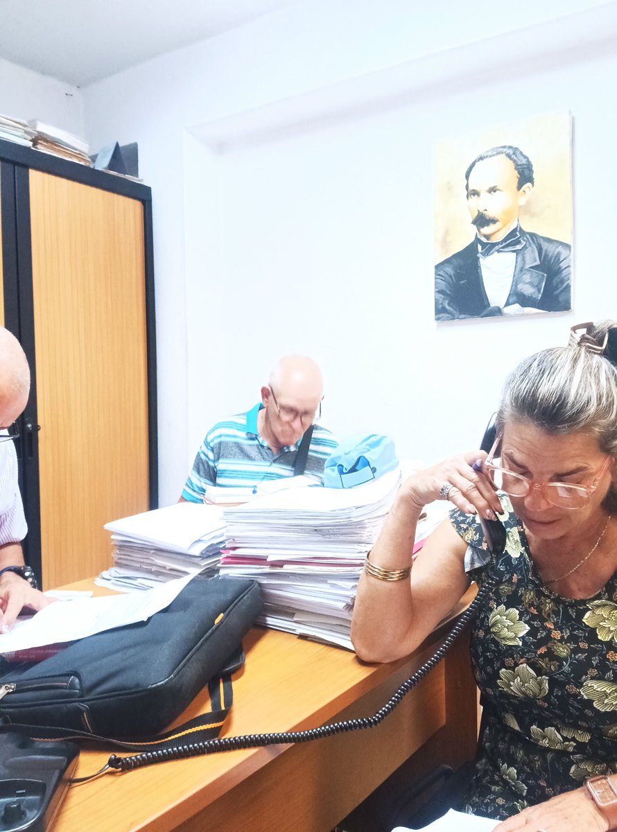Ernesto_ChavezC's tweet photo. Se cordinan tareas para la comisión económica de la Emcons @mariofsabines @CaridadPoey @gpppmatanzas @EmconsMatanzas#matsncerosEnVictoria https://t.co/f1kJbj5hWL