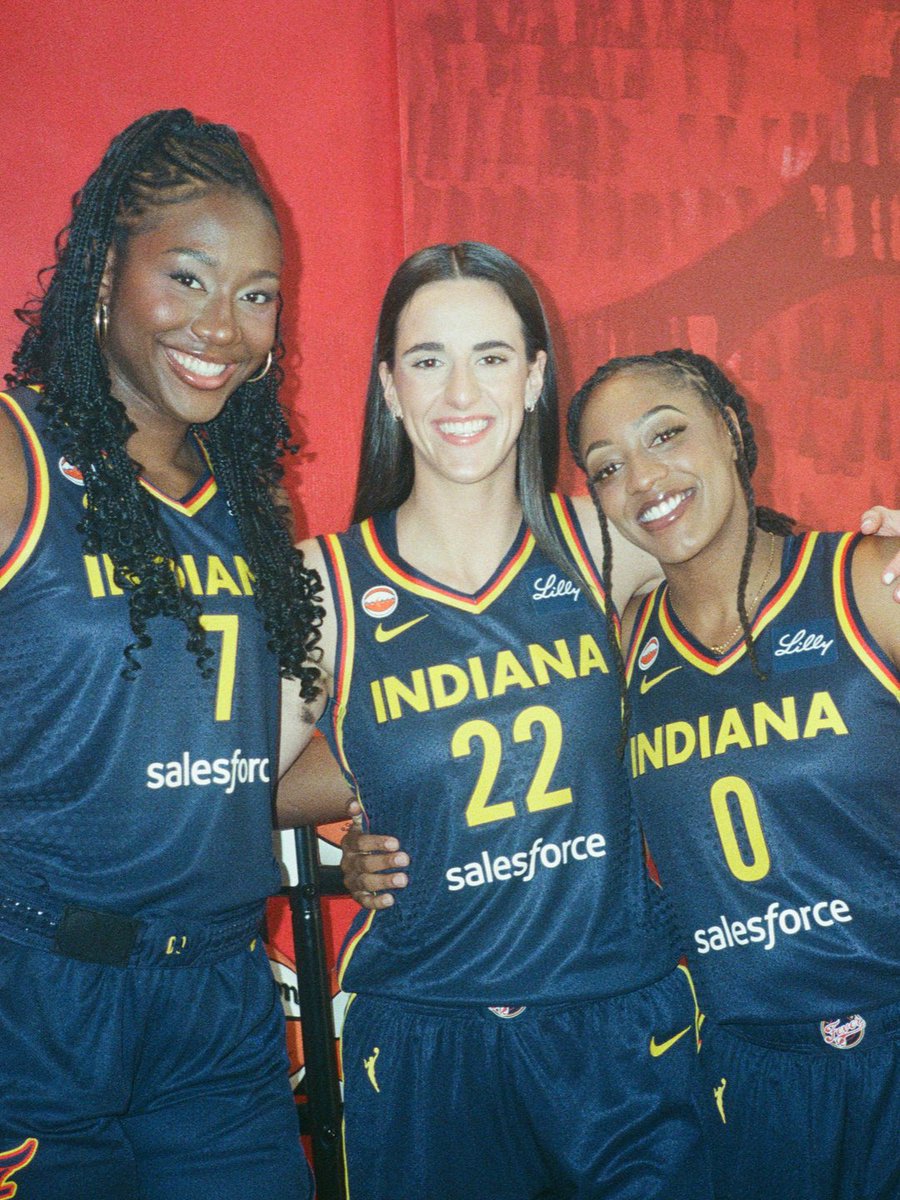 Indiana Fever tweet media