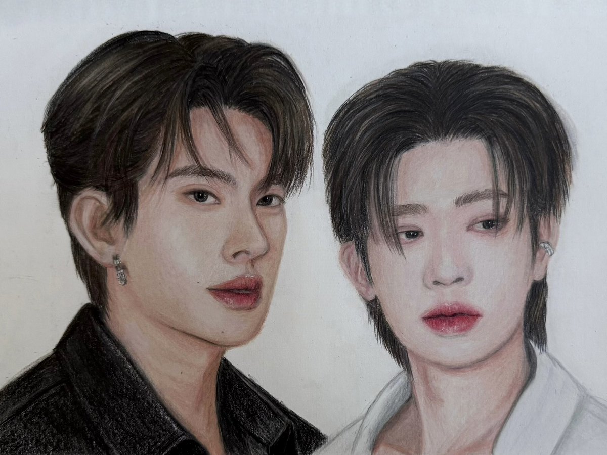 오랜만에 최선을 다해서🪐👽

옷은 못 그리겠다🙃

#Mynameis_yim #TutorKrp
#TutorYim