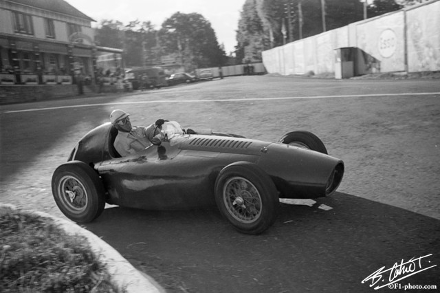 Rinoire's tweet image. #FerrariFriday
Belgian GP #Spa 1954
#Ferrari 625
Giuseppe Farina
DNF