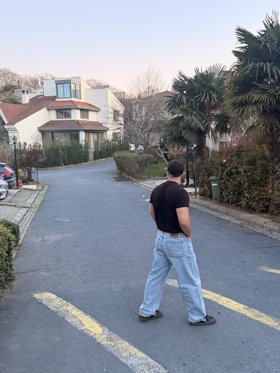idoaslan's tweet photo. 🏡 https://t.co/xvAJUdaYEO