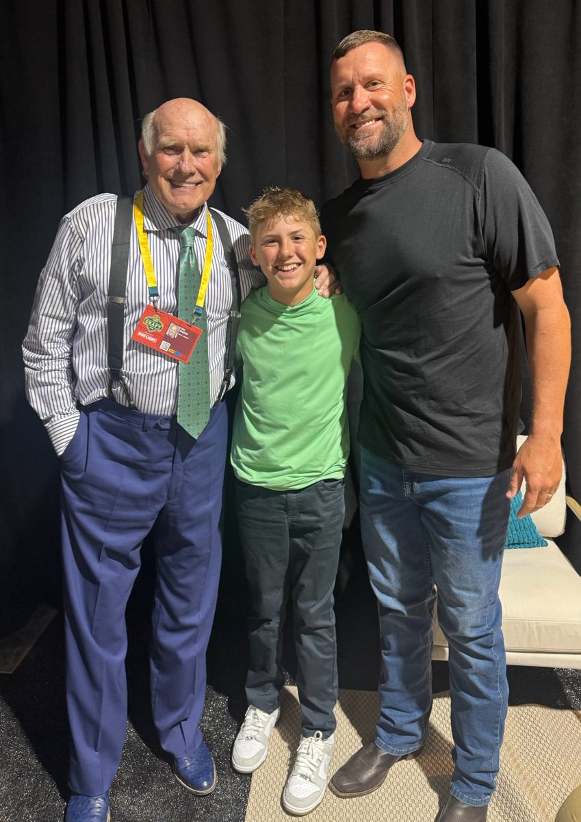 _BigBen7's tweet image. #NFLDraft 

#HereWeGo

12 &amp;amp; 7 (&amp;amp; 7Jr)

Photo: Mike Marchinsky (with Ben's phone 📱😊)