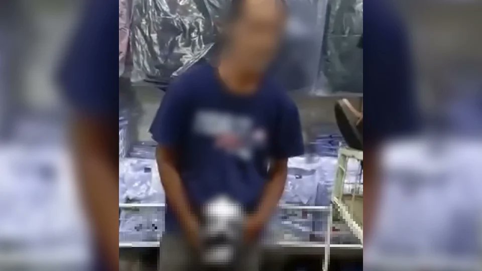 Lakukan gangguan seksual di tempat awam, lelaki ditahan polis 

bernama.com/bm/jenayah_mah…  

#BernamaNews