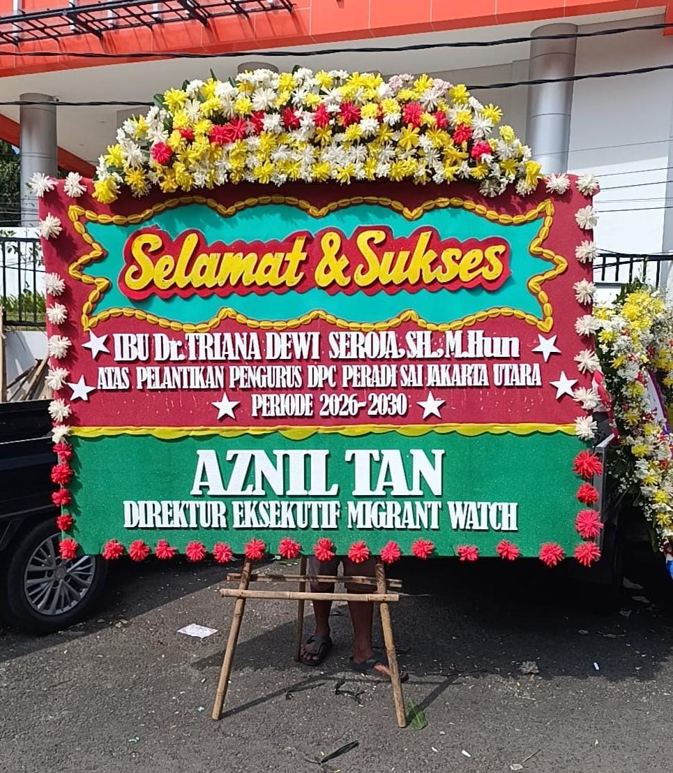 MWPusat's tweet photo. Ilmu tinggi, bergelar doktor, dan berkarier mapan, namun tak goyah dlm keberpihakan.
Tetap berdiri di sisi yg benar: membela pekerja yang tertindas.
Selamat &amp; sukses atas pelantikan sebagai pengurus #PERADI (Perhimpunan Advokat Indonesia).

Hormat saya untuk perjuanganmu. https://t.co/wPAeXZhriA