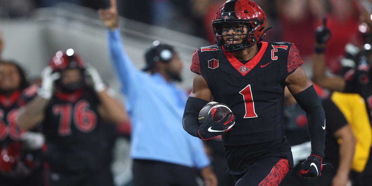 thedolphinswire's tweet photo. Instant analysis of Dolphins taking CB Chris Johnson in 2026 NFL draft

📸 Sean M. Haffey, Getty Images https://t.co/CDgnLXjuxw https://t.co/dQIfizf3Yz
