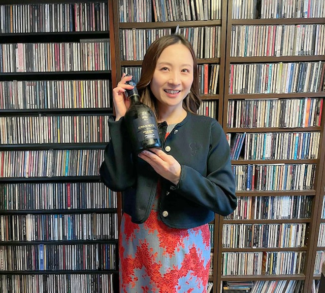 12a8dah3iI80477's tweet photo. 本日30回目の担当は佐藤寛子さん。「東京・春・音楽祭」のムーティ指揮『ドン・ジョヴァンニ』に　#東京オペラシンガーズ　のメンバーとして出演します。ぜひ応援しましょう！#佐藤寛子 #クラシックパラダイス　　#クラパラ　#ルナディノッテ　#シチリアワイン https://t.co/zNNa5hWzzq