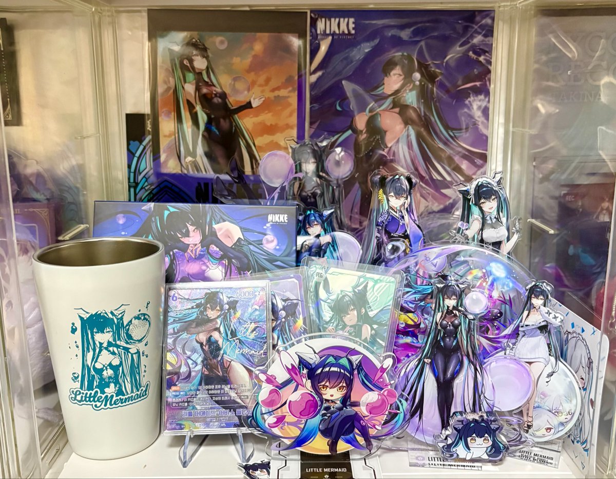 yeetzer0's tweet photo. Happy 1 year anniversary of my one and only wife Siren's release!!!

Slowly gathering my siren shrine 😋(already pre ordered her Hobby sakura figure)

Next goal would be getting signed print from her en va🥹🥹
#Nikke https://t.co/n0NaMNsvNz