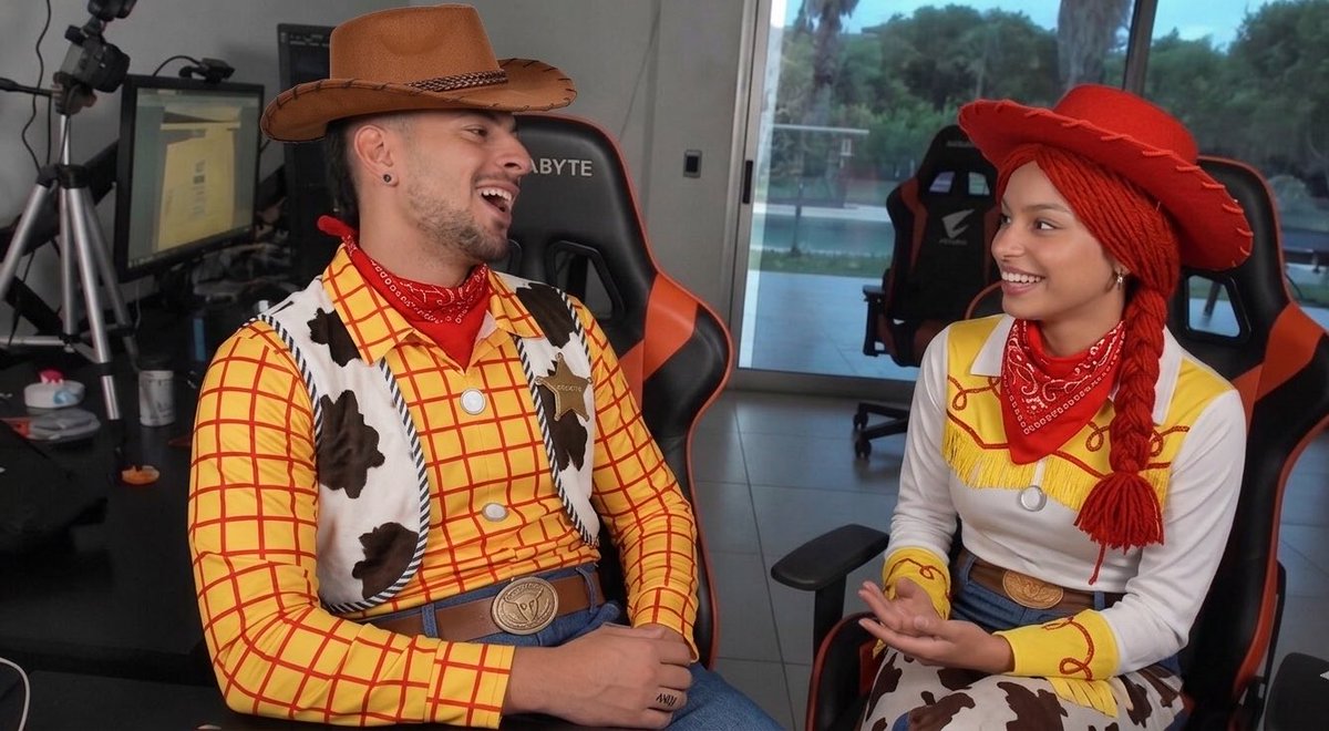 -Buzz Lightyear o Tiro al blanco?
-Oloroso Pete